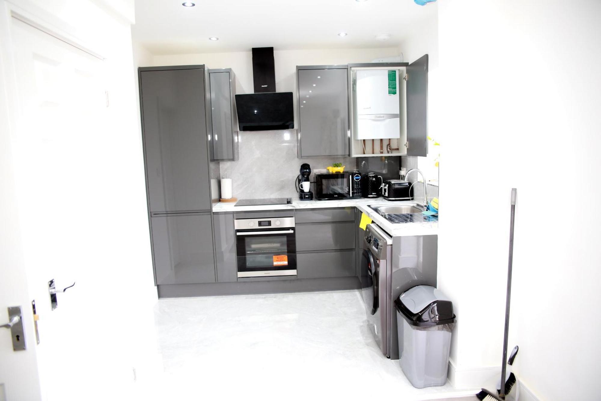 Deluxe 4 Bedroom House The Hyde Exterior photo